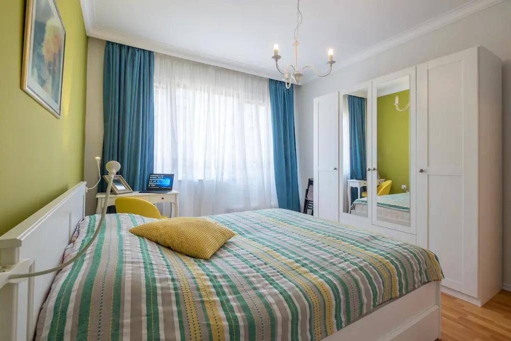 Apartment Funky Fresh Place In The Heart Of *