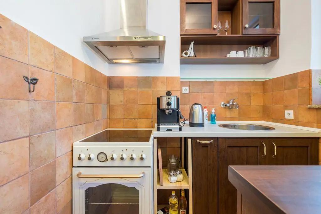 Apartment Funky Fresh Place In The Heart Of Sofia